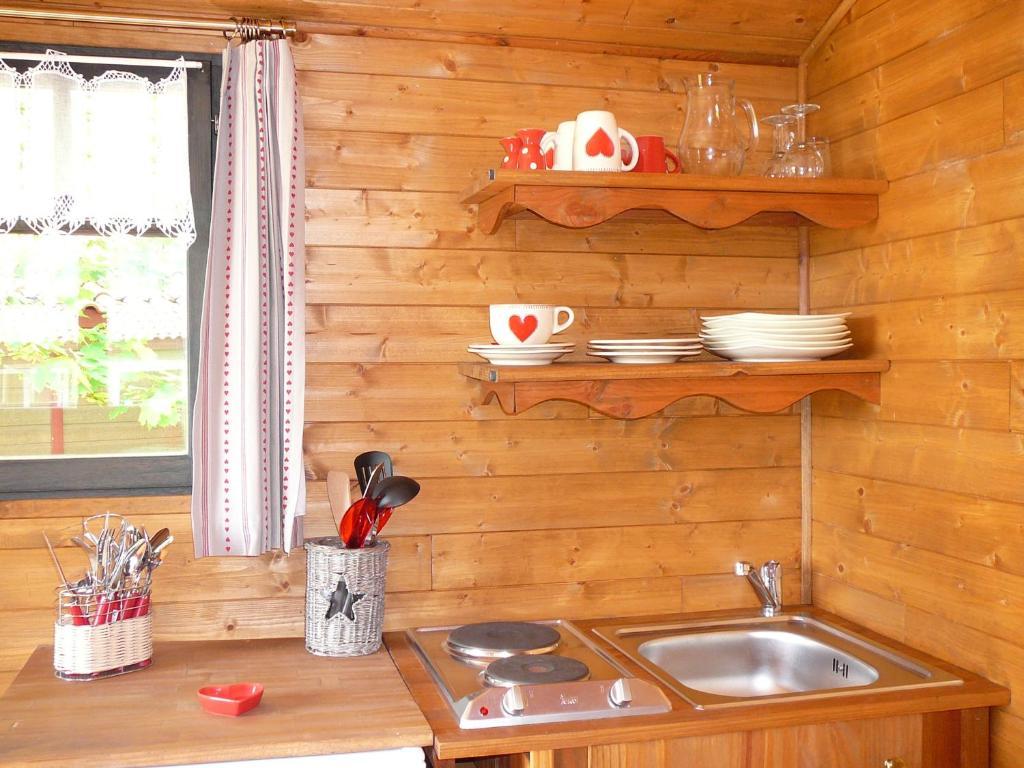 Les Chalets Des Mousquetaires Mirepoix  Kamer foto