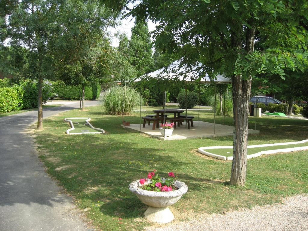 Les Chalets Des Mousquetaires Mirepoix  Buitenkant foto